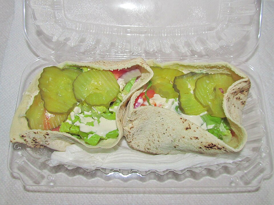 Falafel pitta
